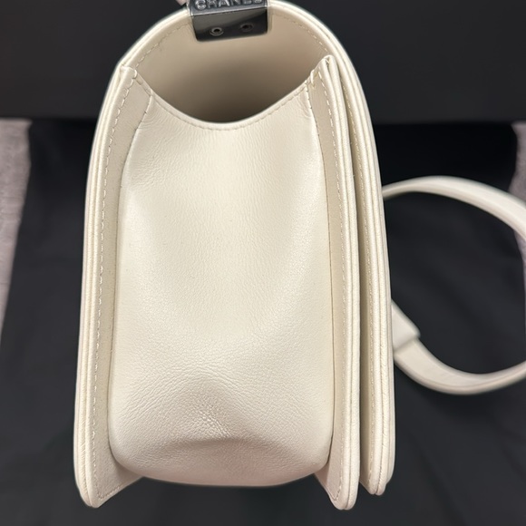 Authentic Chanel Ivory Black Boy Flap Bag - Picture 5 of 15